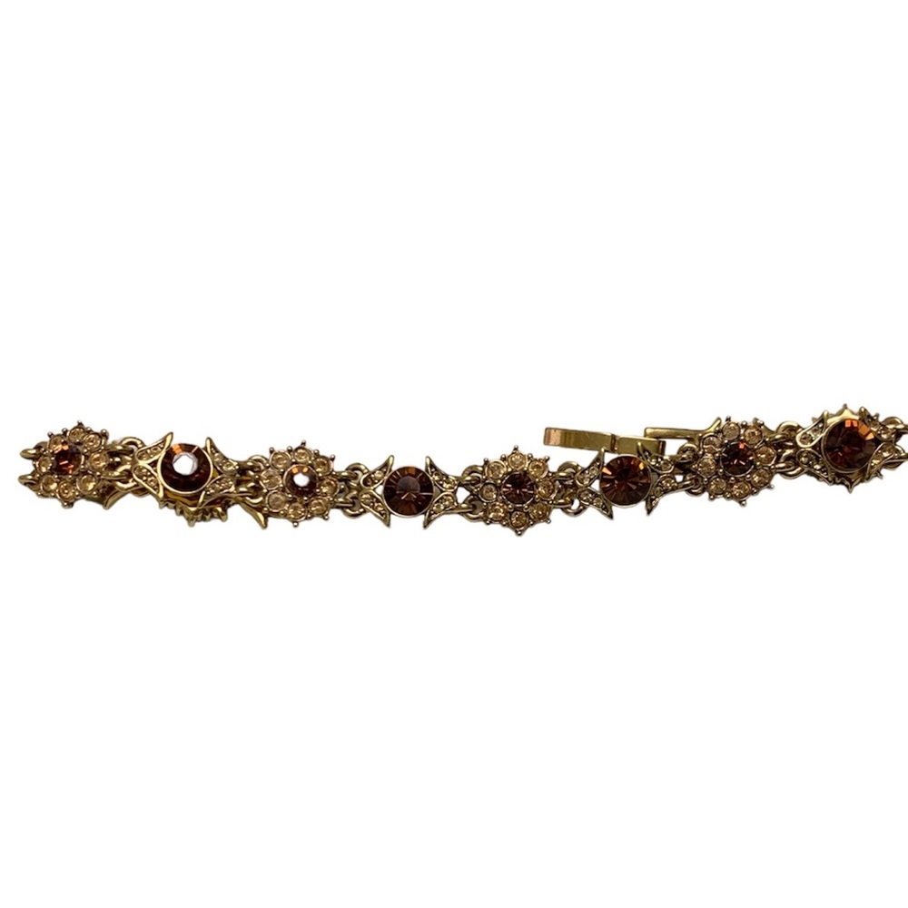 Monet Gold Tone Vintage Bracelet - Picture 3 of 4